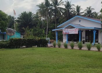 Pemdes Suka Makmur Kibarkan Bendera Rusak, Robek dan Kusam