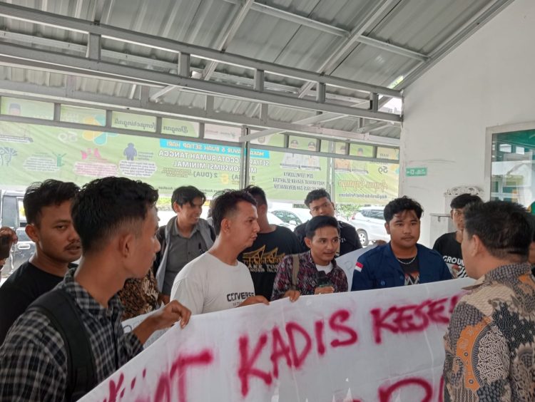 Mahasiswa Desak Bupati Asahan Copot Jabatan Kadis Kesehatan