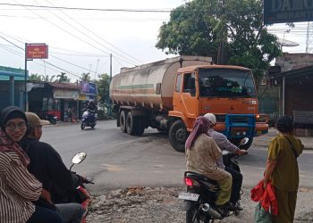 Tolong Perlebar Jalan di Simpang Sei Beluru Asahan