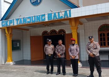 Personel Polres Tanjungbalai Monitoring dan Amankan Ibadah Jumat Agung
