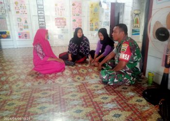 Babinsa Jalin Keakraban Dengan Ibu-Ibu PKK di Pancuran Pinang