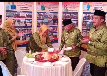 Bupati Asahan Kunjungi Stand Pameran