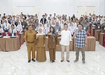 Sosialisasikan Internet Sehat, Hempang Efek Negatif  bagi Siswa SMP