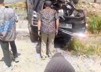 Brakkk, Mobil Toyota Ditabrak Kereta Api di Rel Tanpa Palang di Asahan