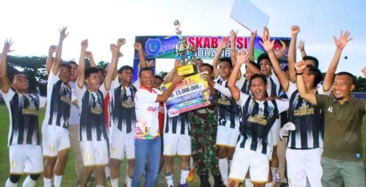 Bupati Labuhanbatu Tutup Kompetisi Liga Askab PSSI, Tunas Muda FC Raih Juara 1