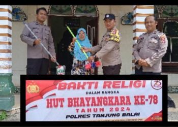 Personel Polsek Datuk Bandar Timur Gelar Bhakti Religi