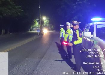 Personel Satlantas Polres Tanjungbalai Gencarkan Blue Light Patrol dan Penjagaan