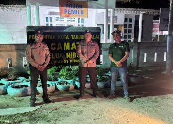 Personel Polsek Teluk Nibung Sisir Daerah Rawan Pada Malam Hari
