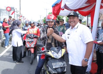Gugah Patriotisme, Pemkab Asahan Bagikan 5.250 Bendera Merah Putih