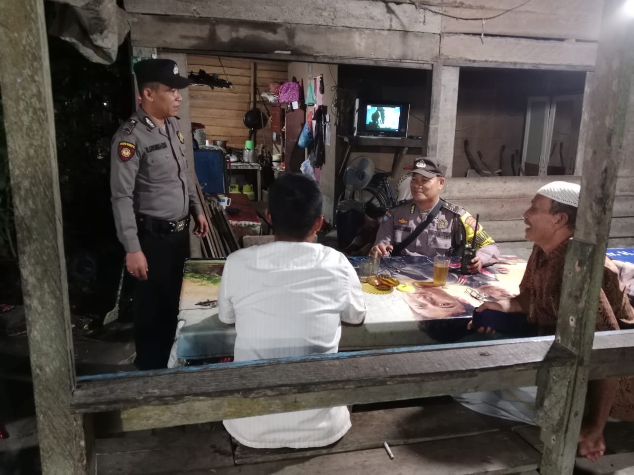 Personel Polsek Sei Tualang Raso Gelar Patroli Malam