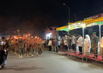 Personel Polres Tanjungbalai Amankan Pawai Obor