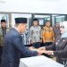 Plt Bupati Labuhanbatu Hj Ellya Rosa Siregar saat melantik Dirut PUDAM Labuhanbatu.