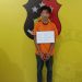 Tersangka Egi dan sejumlah barang bukti saat diamanka ln polisi.