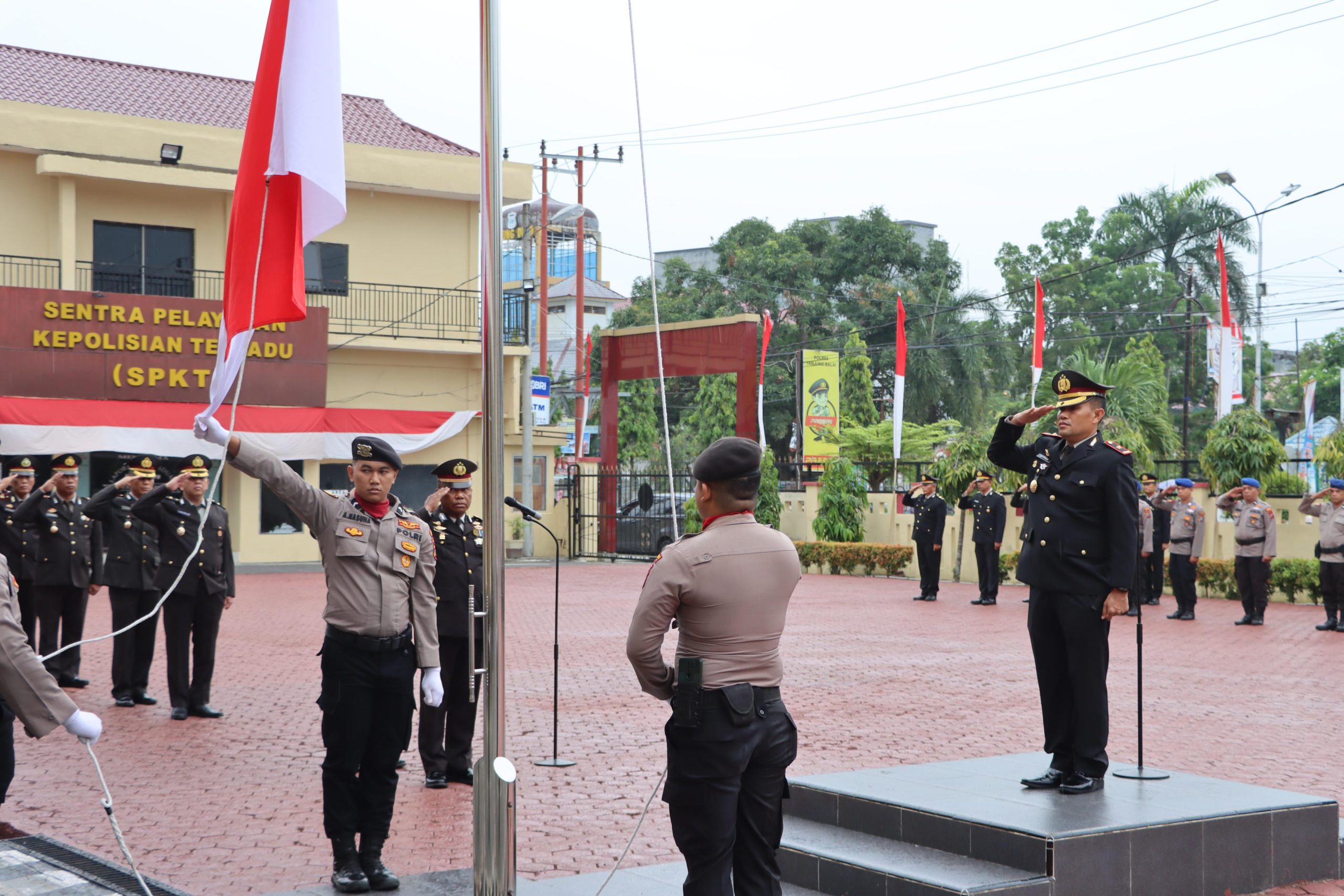 Polres Tanjungbalai Gelar Upacara HUT Ke - 79 Kemerdekaan Republik Indonesia