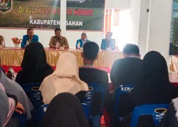 Camat Meranti Lepas Mahasiswa KKN Daar al Uluum Kembali ke Kampus