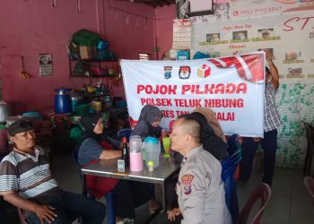 Pojok Pilkada, Personel Polsek Teluk Nibung Lakukan Pendekatan Diri dengan Warga