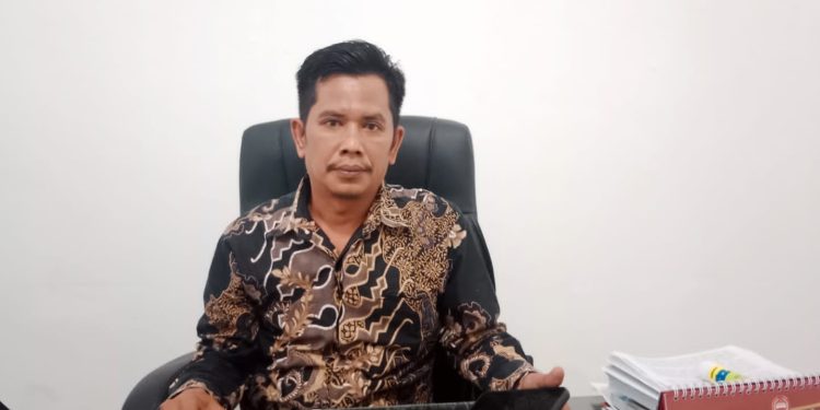 Komisioner KPU Asahan Pangulu siregar kordinator Devisi Teknis Penyelenggaraan.