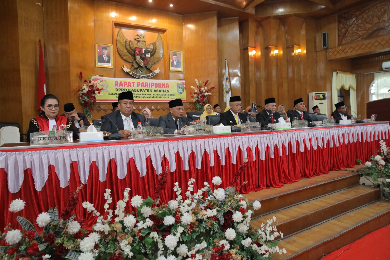 Pelantikan 45 anggota DPRD Asahan.