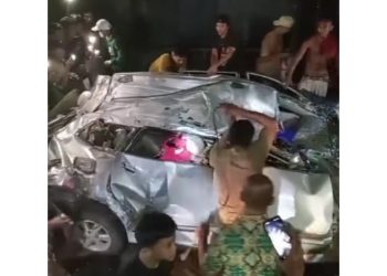 Truk Kontainer Timpa Avanza di Asahan, 3 Orang Tewas