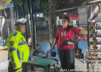 Sat Lantas Polres Tanjungbalai Imbau Pedagang K5 Arahkan Parkir Pembeli