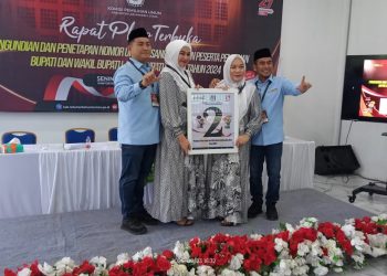 Pengundian Nomor Urut Paslon, Hendriyanto Sitorus dan Samsul Tanjung Nomor Urut 2