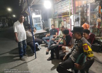 Personel Polsek Datuk Bandar Timur Lakukan Patroli dan hunting Sambil Menyapa Warga