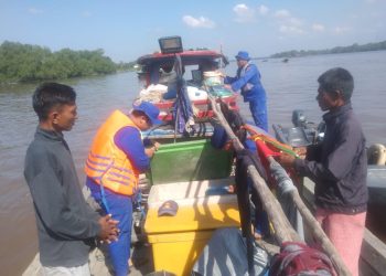 Satpol Airud Razia Kapal Tanpa Nama yang Masuk Perairan Tanjungbalai
