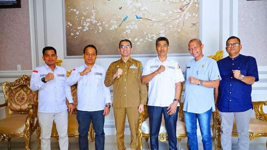 Tim Bawaslu Labuhanbatu saat bertemu dengan Pjs Bupati Labuhanbatu.