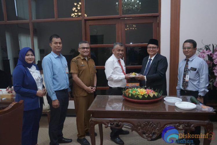 Kunjungan Pimpinan PT BANK SUMUT Cabang Kisaran di Ruang Kerja Pjs Bupati Asahan