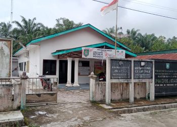 Waduh, Kantor Desa Pondok Bungur Kotor dan Kumuh