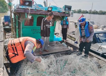 Satpol Airud Polres Tanjungbalai Kejar Kapal KM Brillian 1 Gt.10 No.152/Ppb
