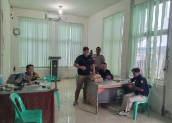 Polres Tanjungbalai Siagakan Personelnya di Kantor KPU
