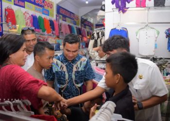 Bupati Labura Berbagi Kebahagiaan bersama Ratusan Anak Yatim