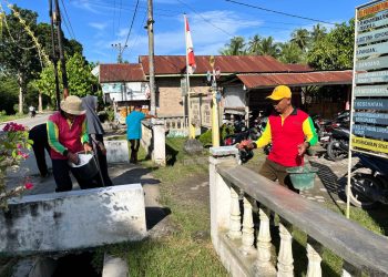 Kades Sei Beluru Ajak Perangkat Desa Gotong Royong