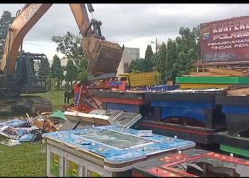 Mantap, Polres Asahan Musnahkan 73 Mesin Judi