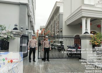 Personil Sat Lantas Polres Tanjungbalai Amankan Ibadah Minggu di Gereja
