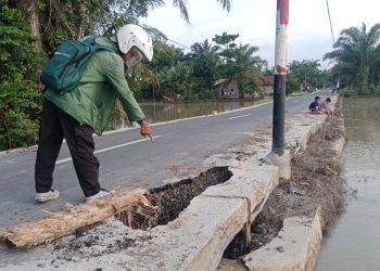 Warga Minta Pemkab Bongkar Gorong-gorong yang Diduga Pengerjaannya Asal Jadi