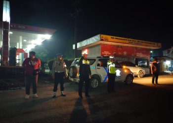 Personel Sat Lantas Polres Tanjungbalai Laksanakan Blue Light Patrol