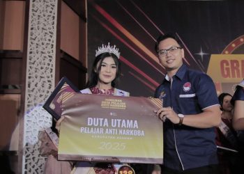 Tata Kynanty Pelajar SMA Negeri I Meranti yang meraih gelar Duta Utama Pelajar Anti Narkoba tingkat provinsi Sumatera Utara.
