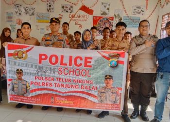 Personel Polsek Teluk Nibung Gelar Police Go To School