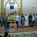 Pengurus Masjid Al Huda Baitussalam, Desa Sonomartani, Kecamatan Kualuh Hulu, menerima bantuan dari Pemkab Labura.