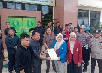 Demo di PN Sibolga, Mahasiswa: Pecat & Penjarakan Oknum Panitera ‘TH’
