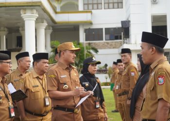 Wali Kota Tanjungbalai Cek Kehadiran ASN Saat Memimpin Apel Pagi