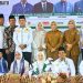 Bupati Labuhanbatu Hj Maya Hasmita bersama Kepala Kantor Kementerian Agama Kabupaten Labuhanbatu Asbin Pasaribu dan beserta sejumlah calon jemaah haji.