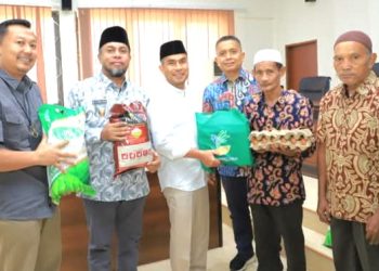 Lansia di Labura Dapat Bantuan Nutrisi dan Sembako dari Kemensos RI