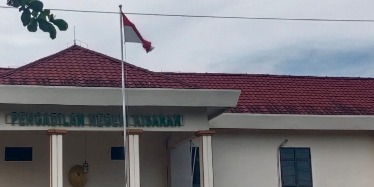 Bendera Merah Putih yang dikibarkan di Kantor PN Kisaran.