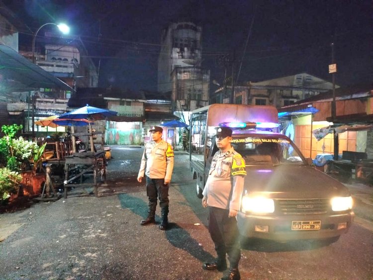 Cegah Gangguan Kamtibmas, Polsek Tanjungbalai Selatan Patroli Malam Hingga Pagi