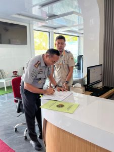 Kalapas Labuhan Ruku Terima Sertifikat Lahan Dari ATR/BPN Asahan