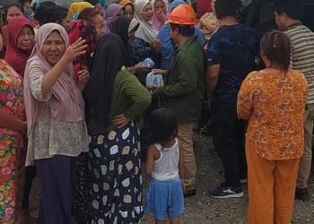 Warga Belawan Bahagia Ketika Terima Bansos