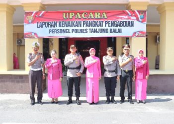 Kapolres Tanjungbalai Lantik Kenaikan Pangkat Pengabdian Dua PJU